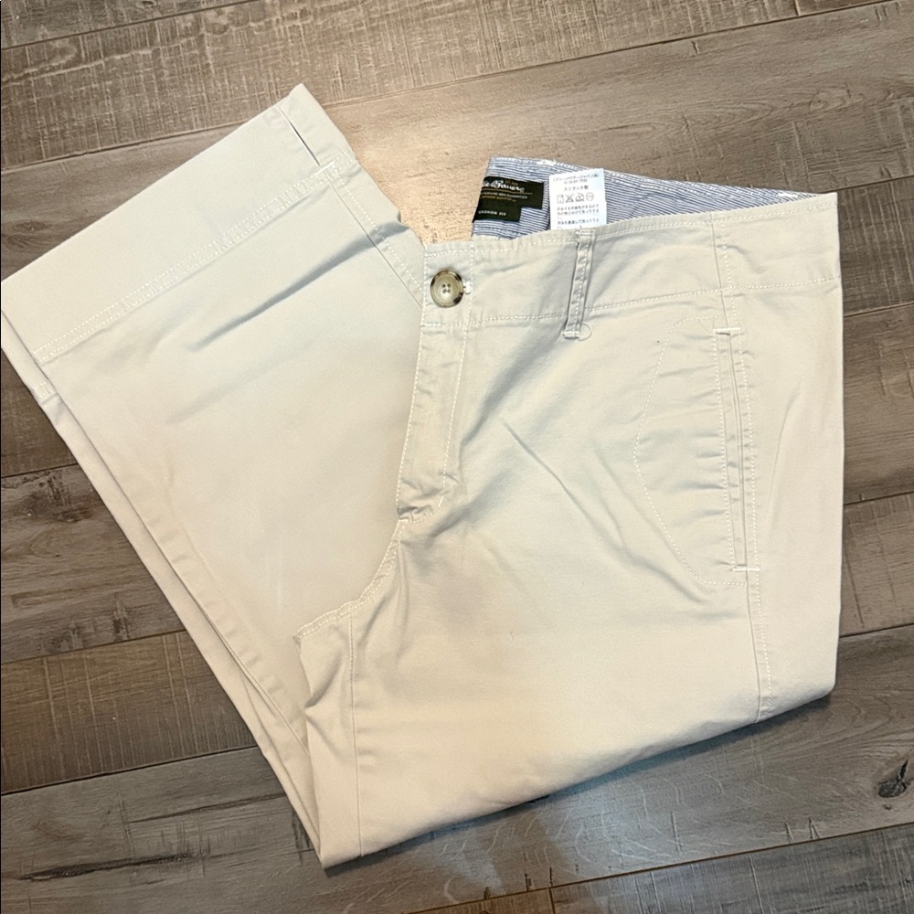 Eddie Bauer Women's Light Beige Capris - Casual Stretch